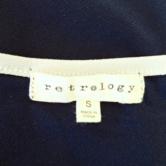 Retrology Navy Blue White Flutter Blouse Top CZ Eternity Circle Zip-Up Sz S - Picture 6 of 11